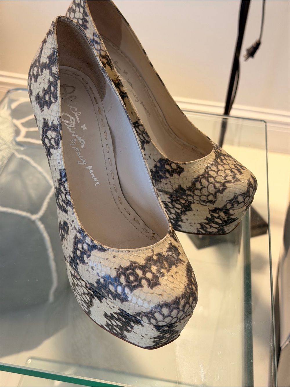 Alice Olivia Snake-Print Platform Pumps in Cream and Black very comfortable